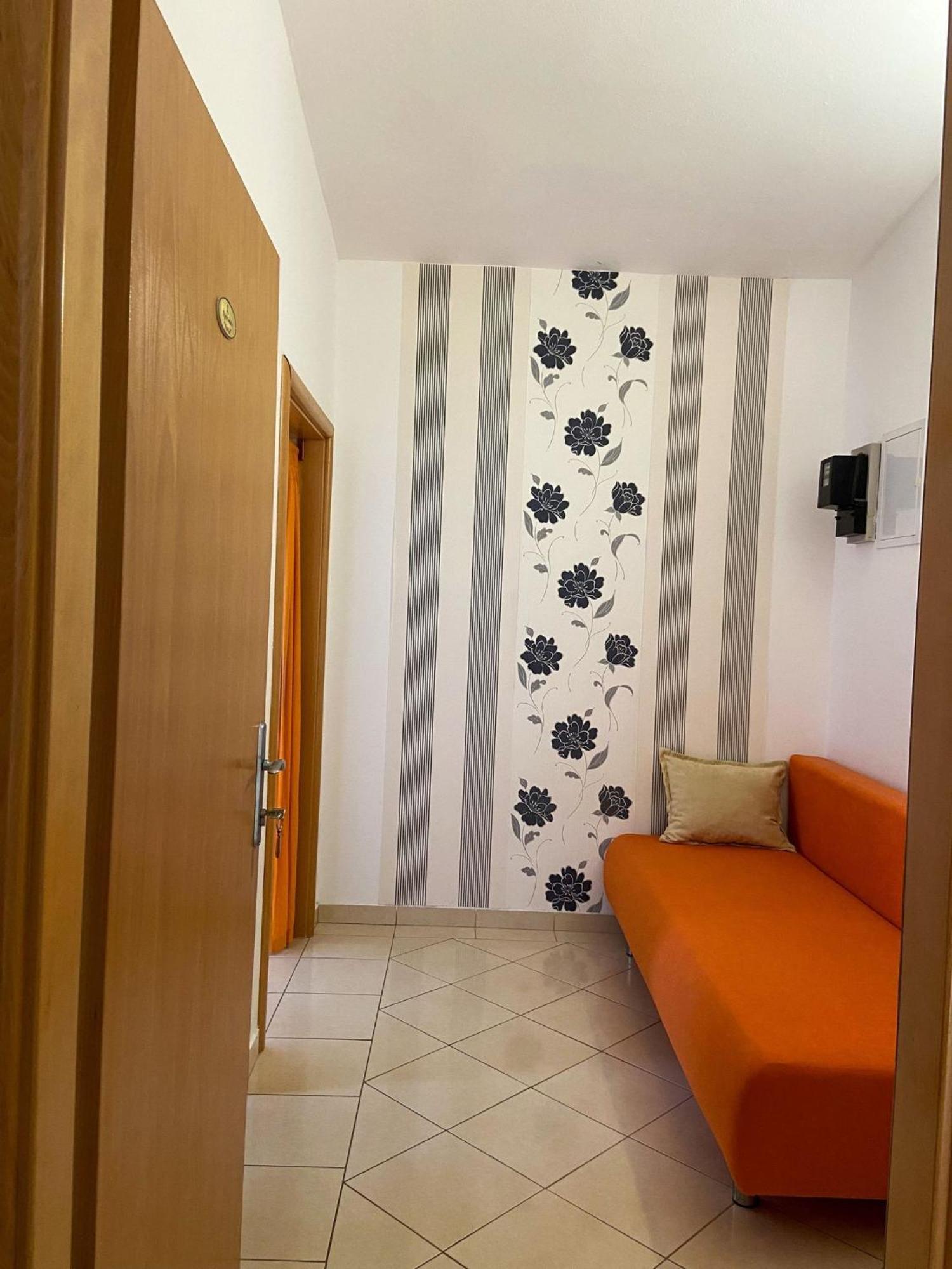 Apartments Tiho & Jelena Blace Esterno foto