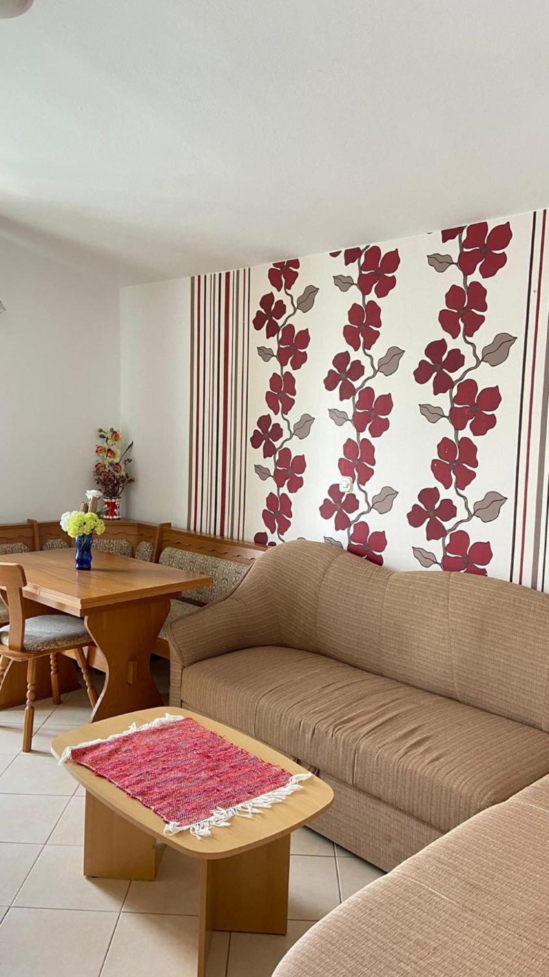 Apartments Tiho & Jelena Blace Esterno foto